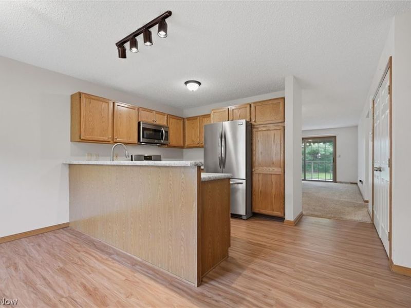 810 Southwestern Run, Unit 23, Poland, OH 44514 Photo 3