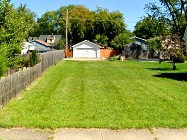 3005 Gilead Avenue , Zion, IL 60099