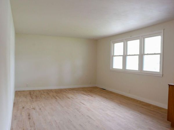 1214 7th Street , Monett, MO 65708