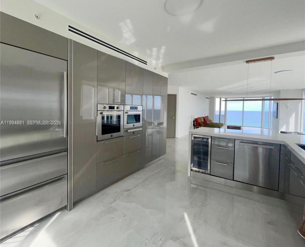 17555 Collins Ave, Unit 1001, Sunny Isles Beach, FL 33160 Photo