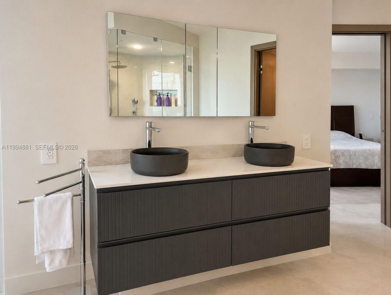 17555 Collins Ave, Unit 1001, Sunny Isles Beach, FL 33160 Photo
