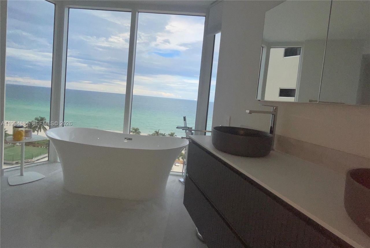 17555 Collins Ave , Unit 1001, Sunny Isles Beach, FL 33160 Photo