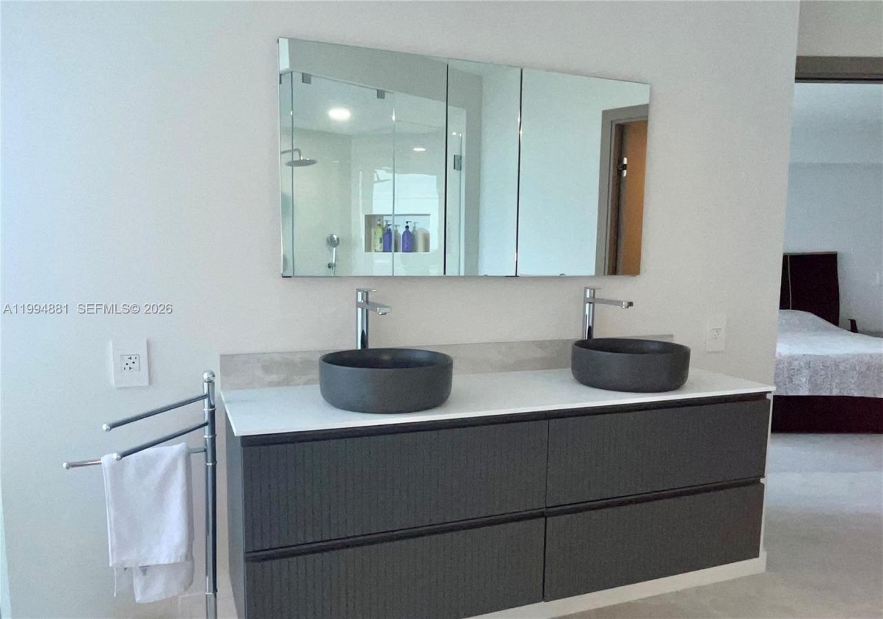 17555 Collins Ave , Unit 1001, Sunny Isles Beach, FL 33160 Photo