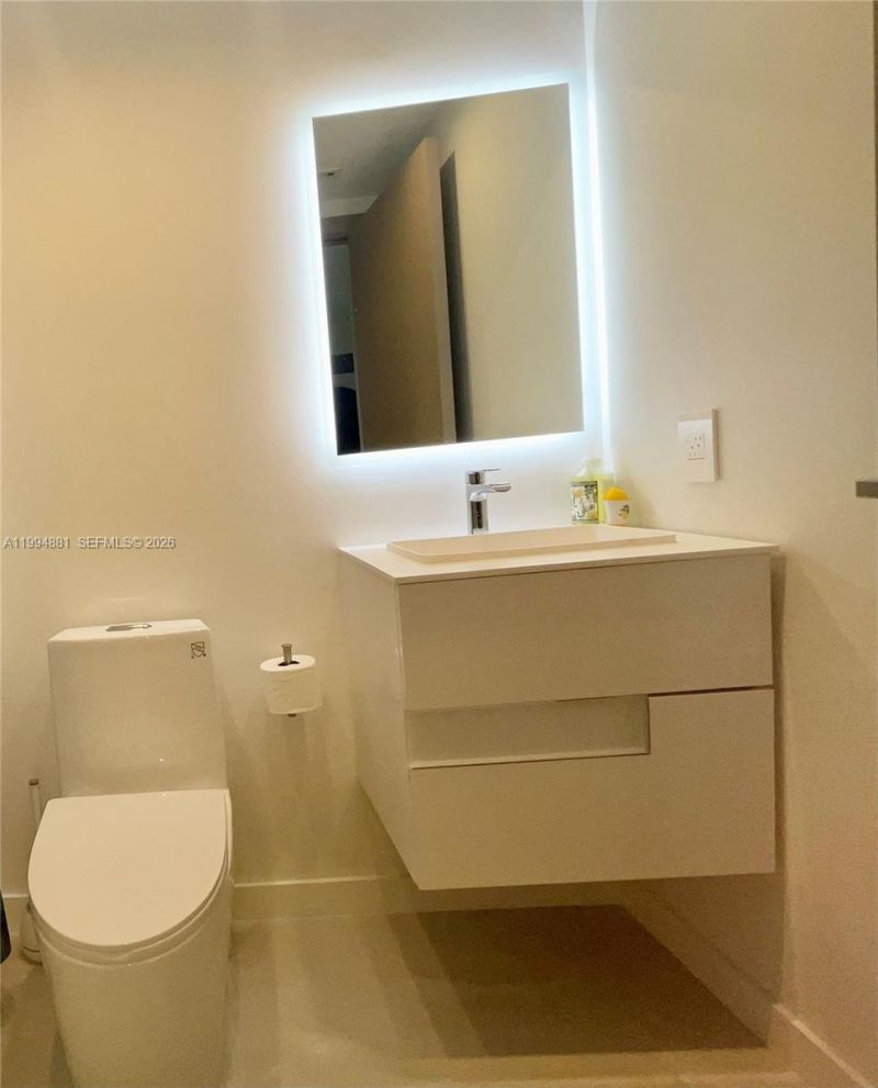 17555 Collins Ave , Unit 1001, Sunny Isles Beach, FL 33160 Photo