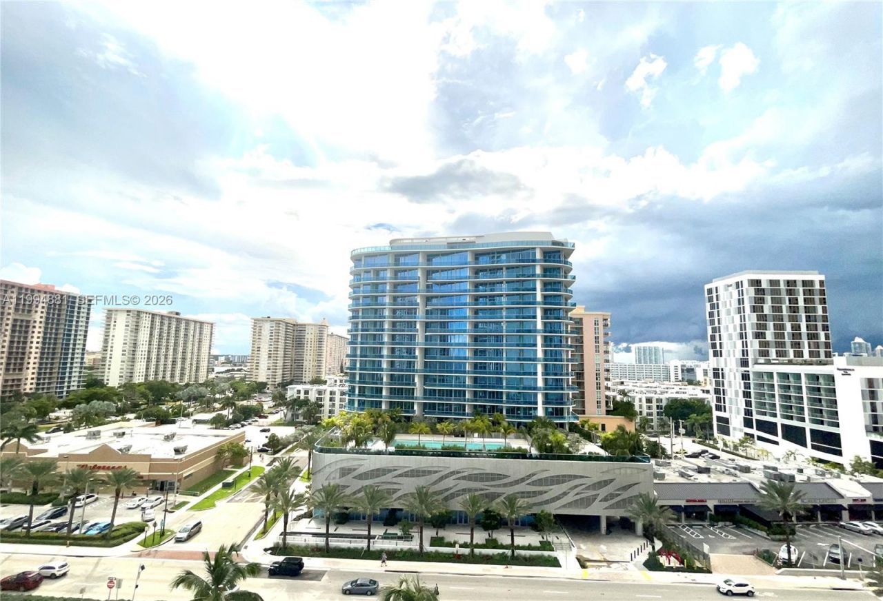 17555 Collins Ave , Unit 1001, Sunny Isles Beach, FL 33160 Photo