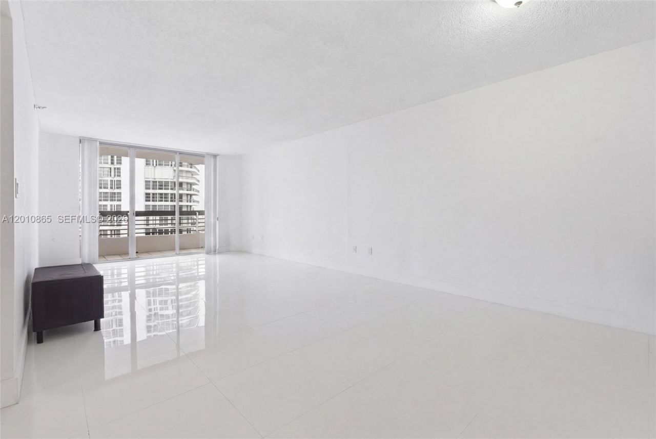 19195 NE 36th Ct , Unit 604, Aventura, FL 33180 Photo