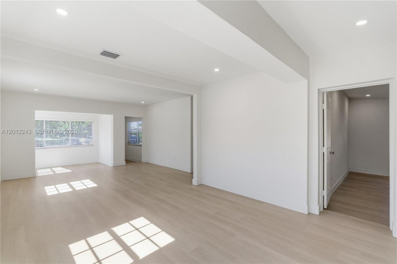 Please Call For Address, Hialeah, FL 33013 Photo