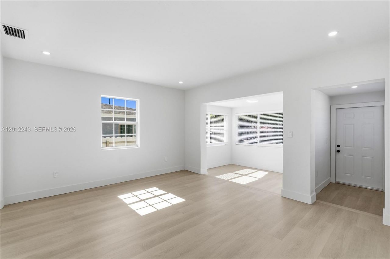 Please Call For Address, Hialeah, FL 33013 Photo