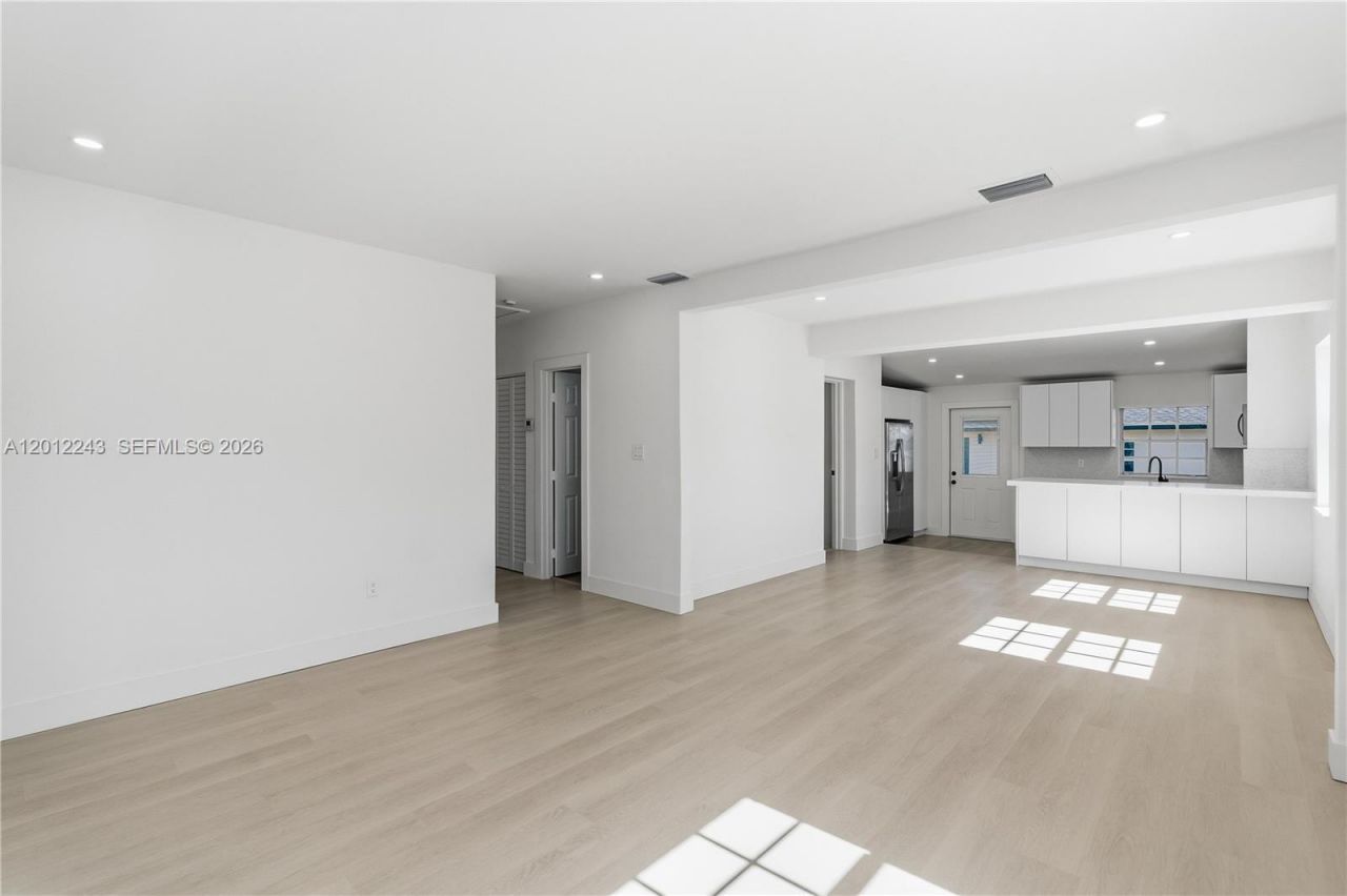 Please Call For Address, Hialeah, FL 33013 Photo