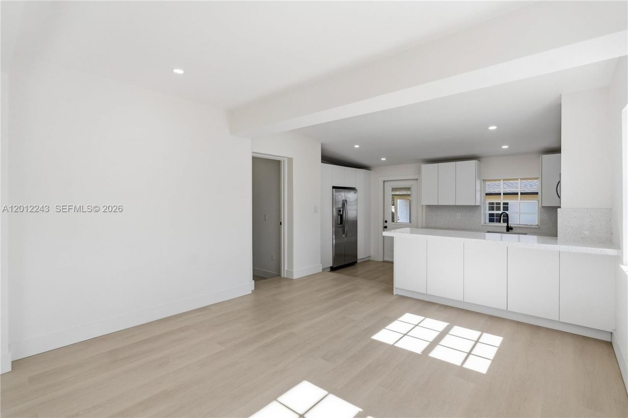 Please Call For Address, Hialeah, FL 33013 Photo