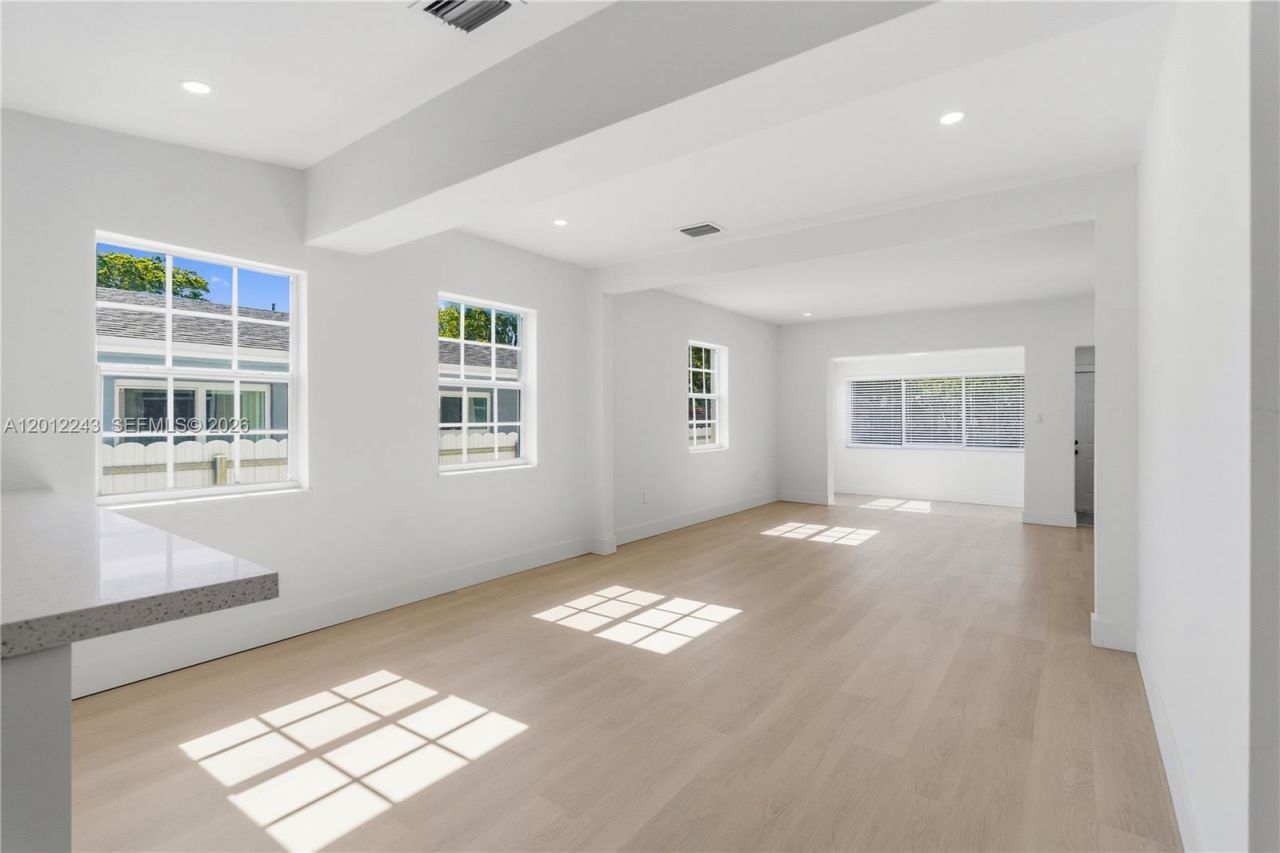Please Call For Address, Hialeah, FL 33013 Photo
