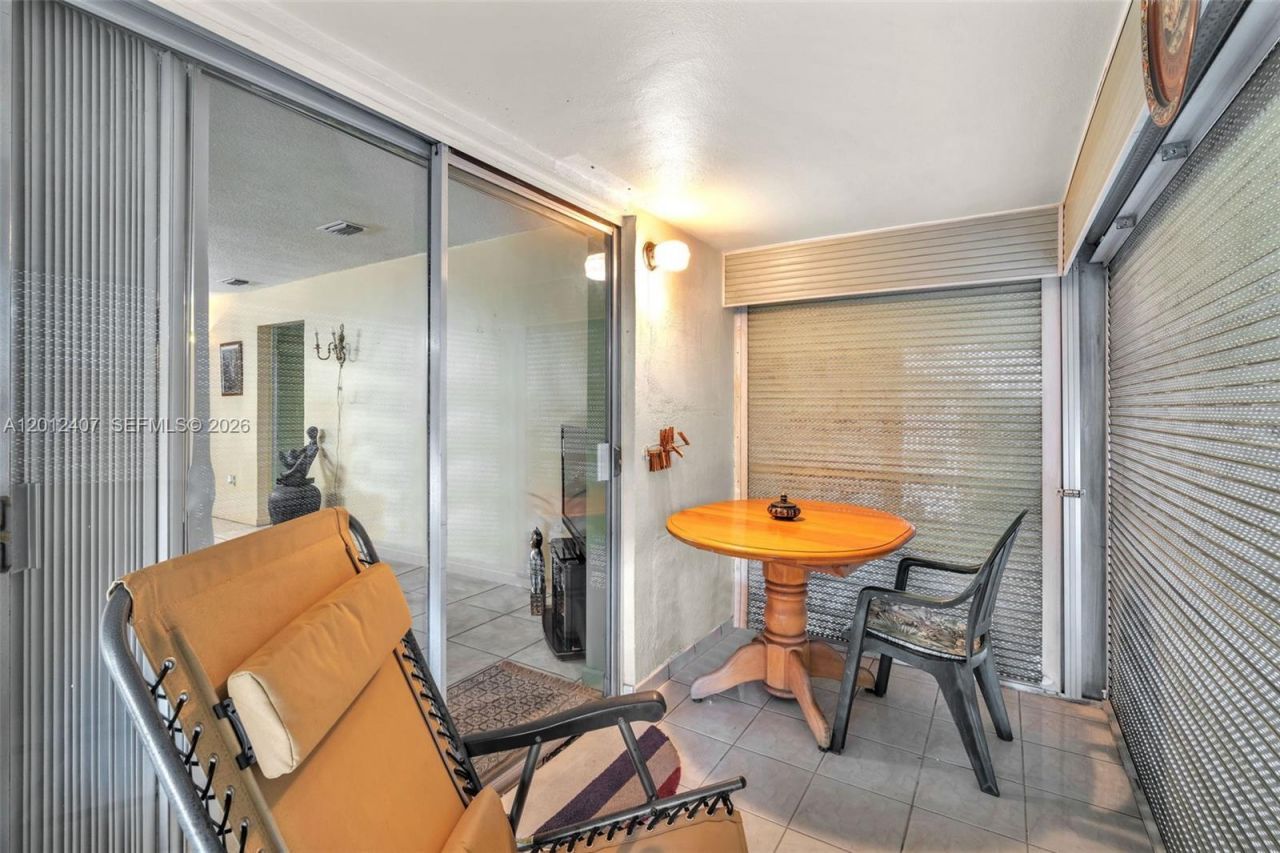 16901 NE 13th Ave, Unit 303, Miami, FL 33162 Photo