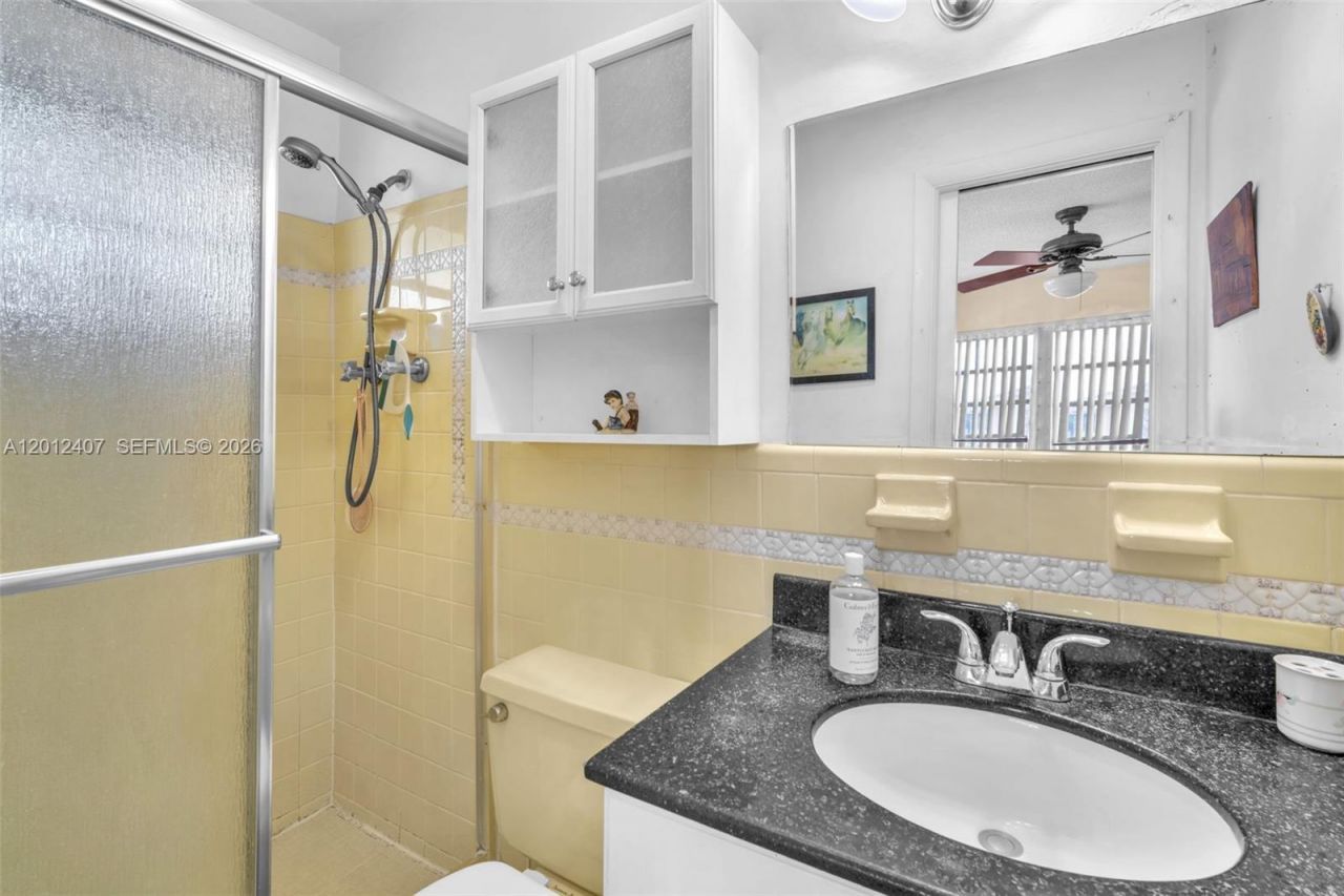 16901 NE 13th Ave, Unit 303, Miami, FL 33162 Photo