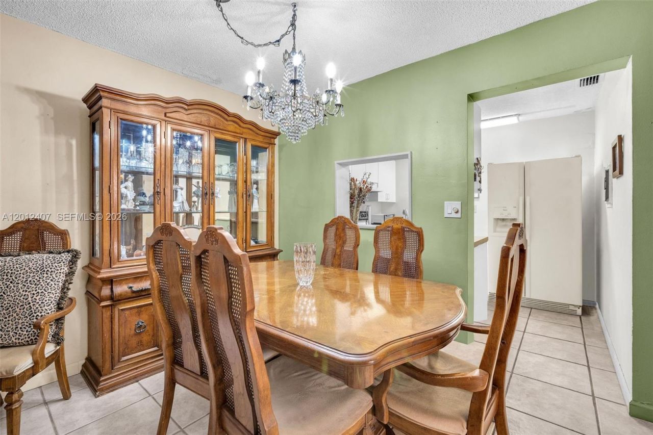 16901 NE 13th Ave, Unit 303, Miami, FL 33162 Photo