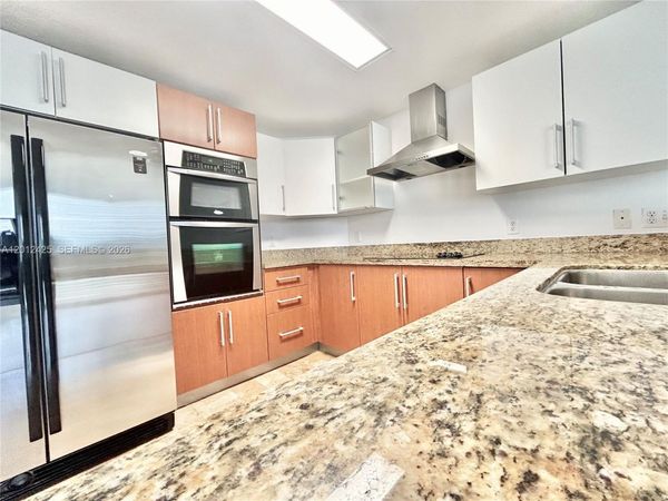 170 SE 14th St , Unit 2906, Miami, FL 33131
