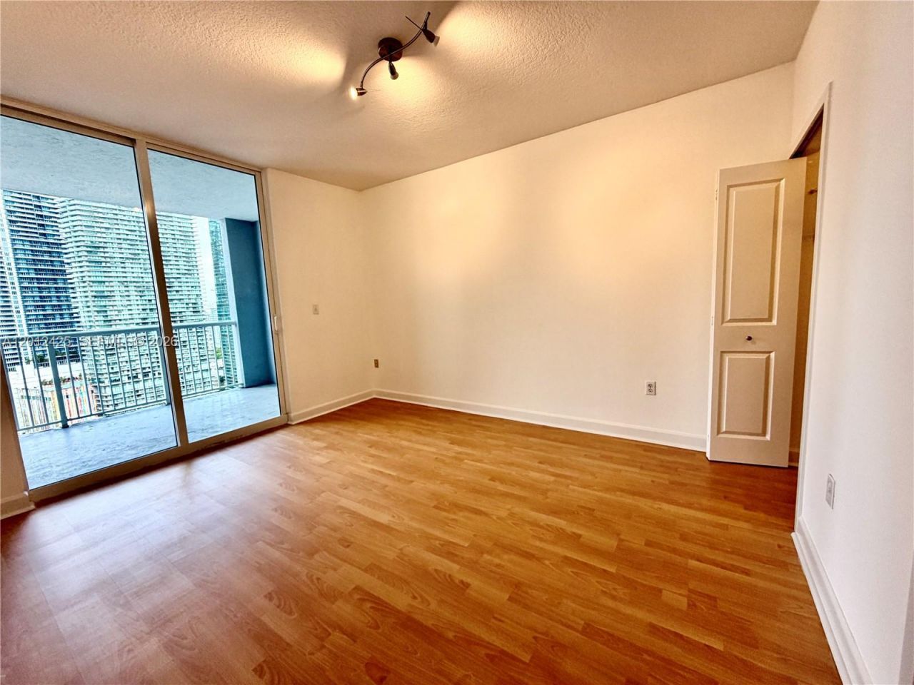 170 SE 14th St , Unit 2906, Miami, FL 33131 Photo