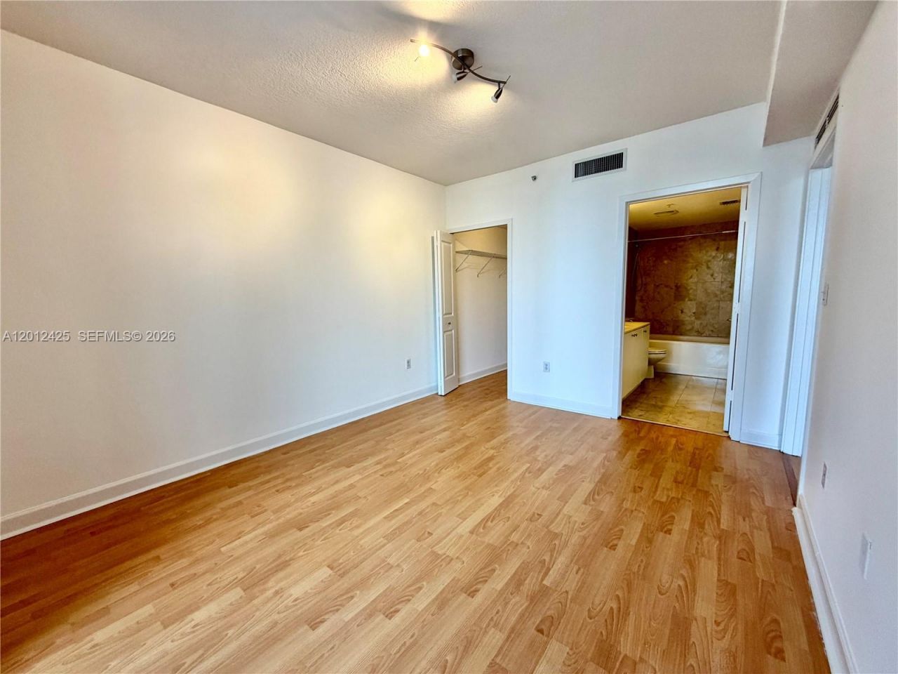 170 SE 14th St , Unit 2906, Miami, FL 33131 Photo