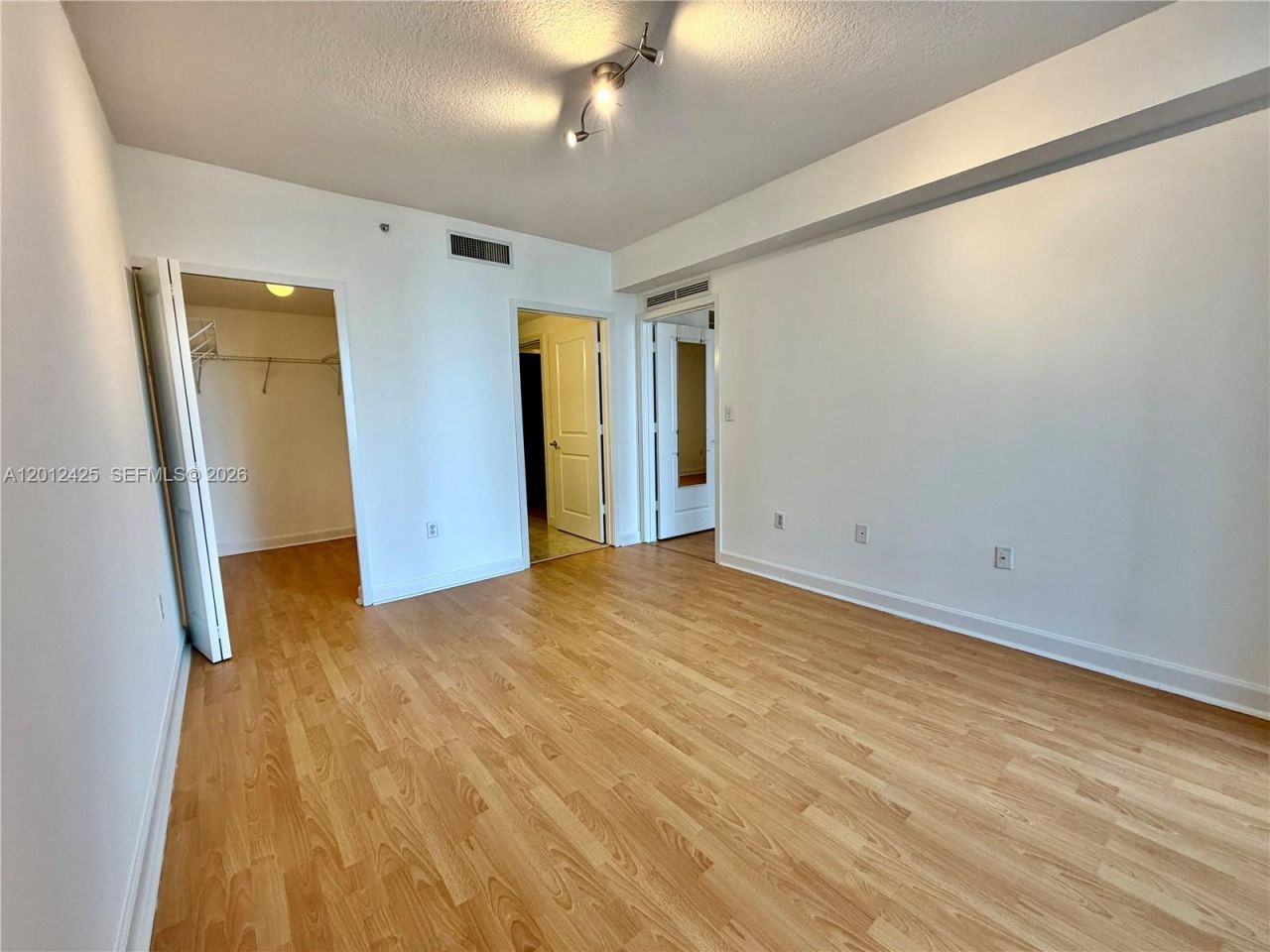 170 SE 14th St , Unit 2906, Miami, FL 33131 Photo