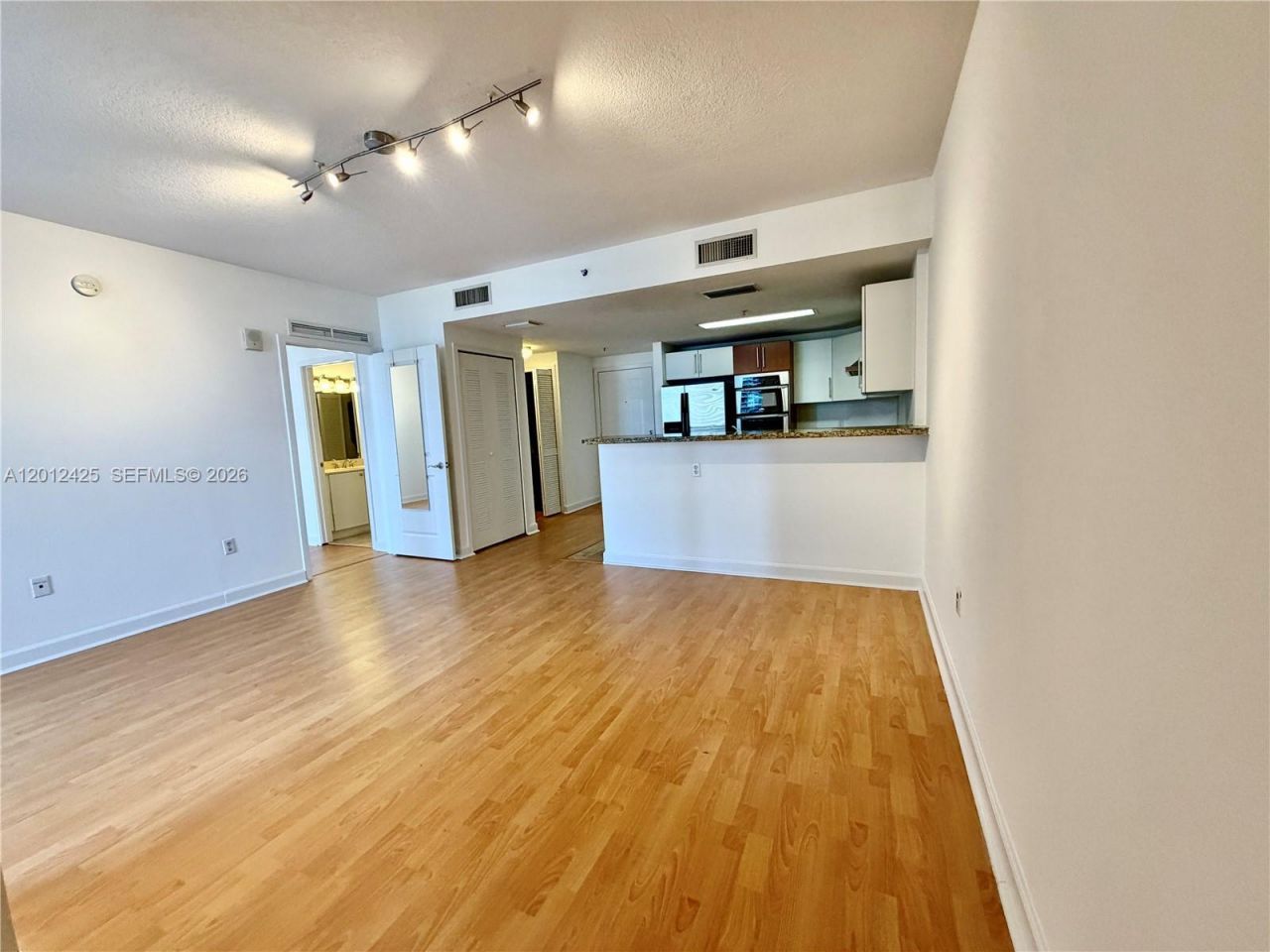 170 SE 14th St , Unit 2906, Miami, FL 33131 Photo