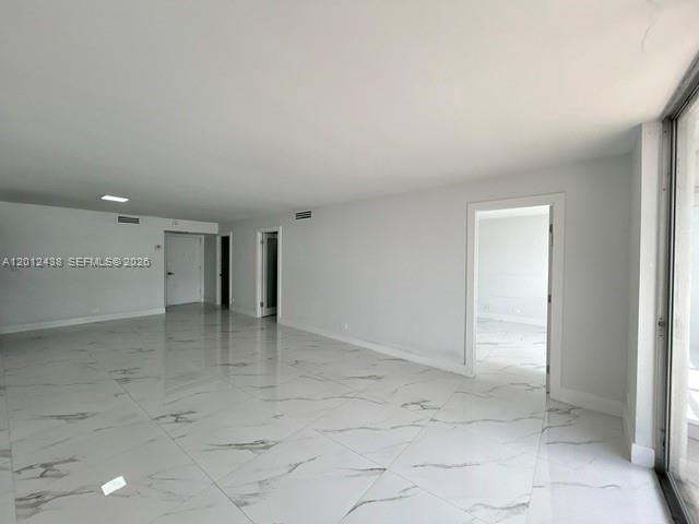 6039 Collins Ave, Unit 1033, Miami Beach, FL 33140 Photo