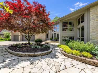 215 Founders Court, Gahanna, OH 43230
