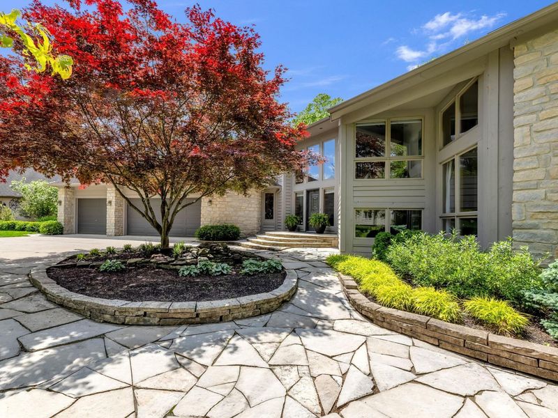 215 Founders Court, Gahanna, OH 43230 Photo 1