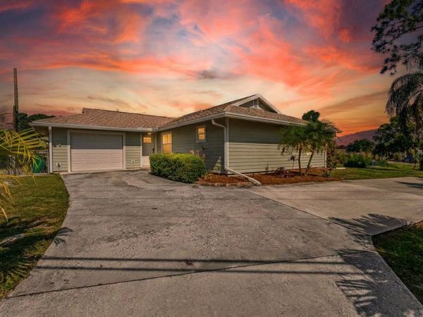 2411 SE Floresta Drive, Port St. Lucie, FL 34984