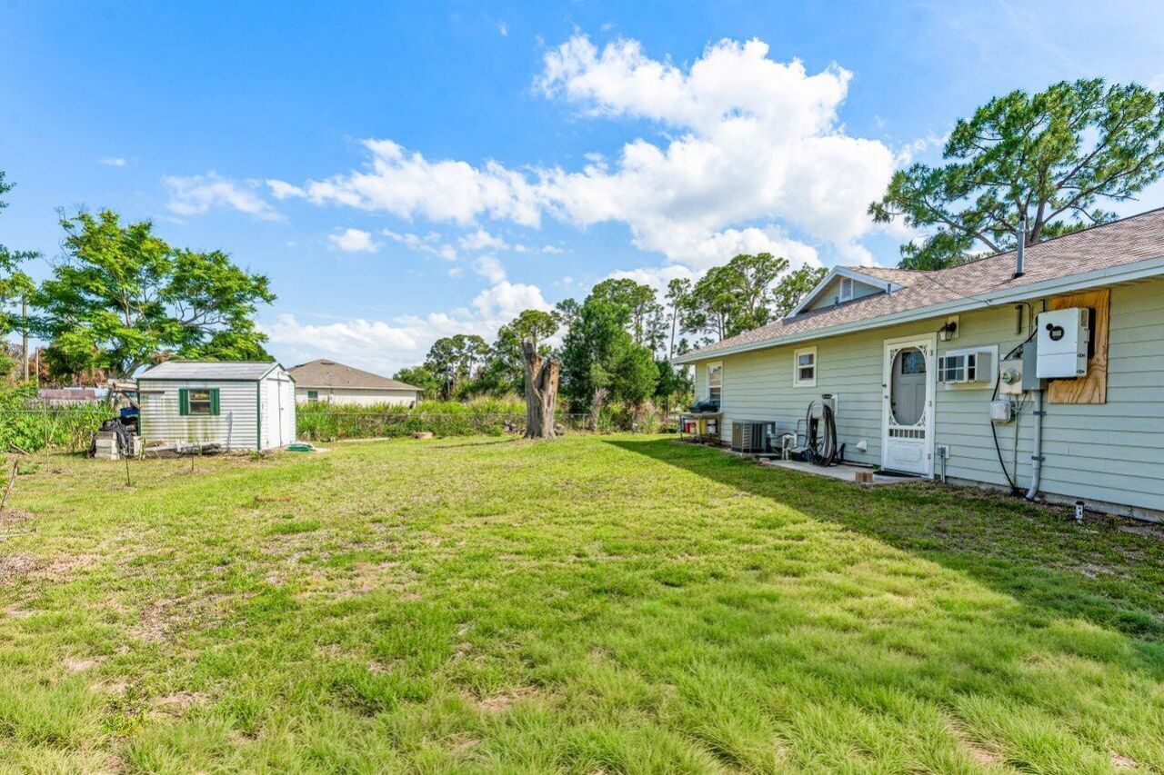 2411 SE Floresta Drive, Port Saint Lucie, FL 34984 Photo