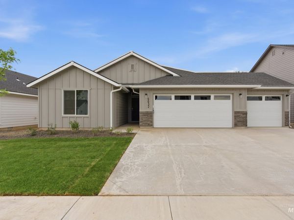 6632 W Plateau Creek Dr, Meridian, ID 83646