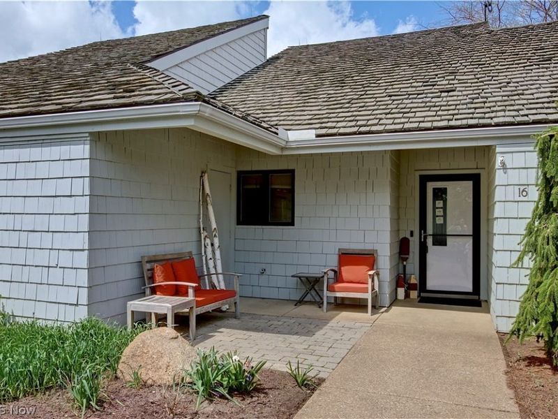 16 Sawmill Creek Drive W., Unit 16, Huron, OH 44839 Photo 2