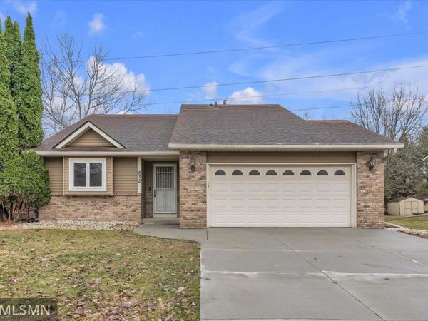 832 Aspen Circle, Little Canada, MN 55109