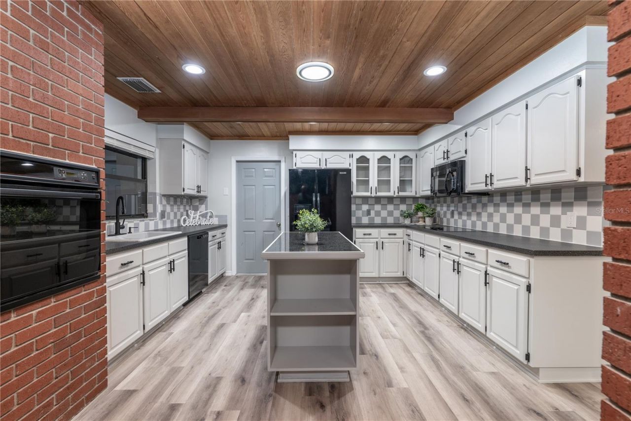 3415 Ranch Road , Valrico, FL 33596 Photo