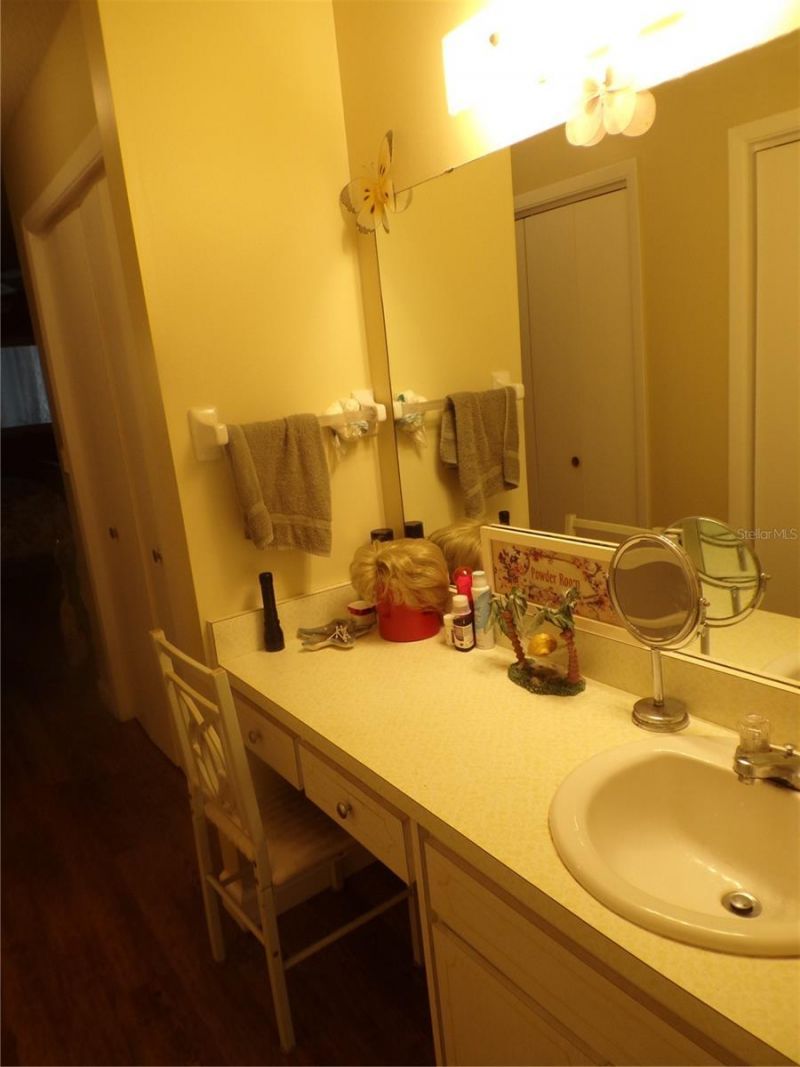 670 Park Circle , Bradenton, FL 34207 Photo