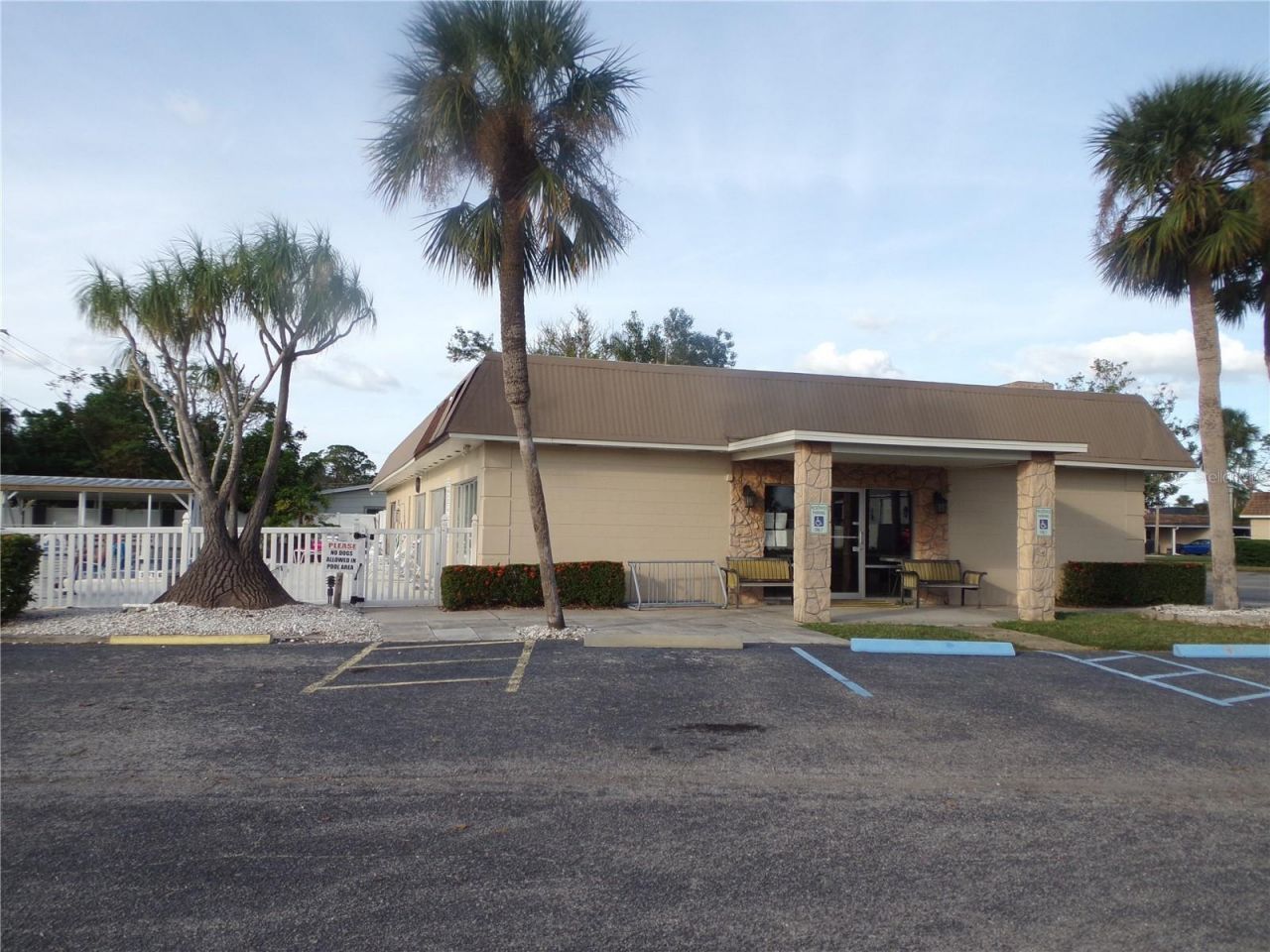 670 Park Circle , Bradenton, FL 34207 Photo