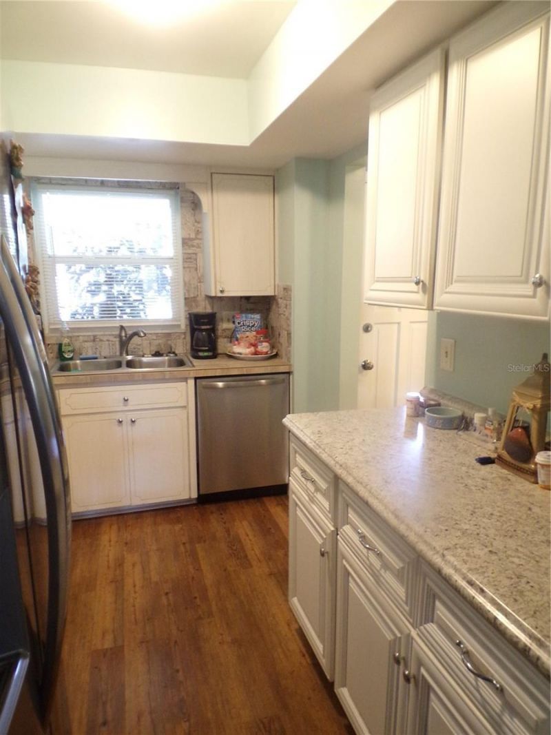 670 Park Circle , Bradenton, FL 34207 Photo