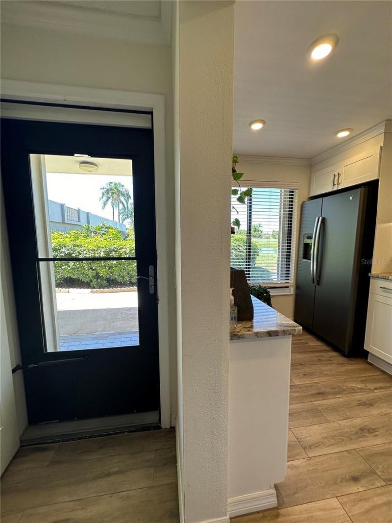 6104 Palma Del Mar Boulevard S, Unit 102, Saint Petersburg, FL 33715 Photo