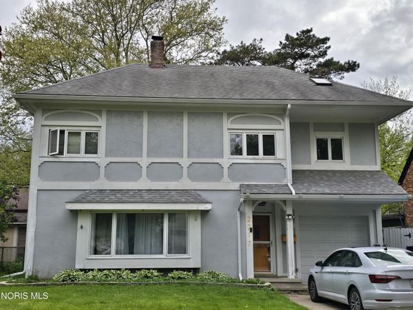 2717 Goddard Road, Toledo, OH 43606