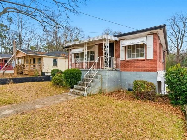 165 Burbank Drive, Atlanta, GA 30314
