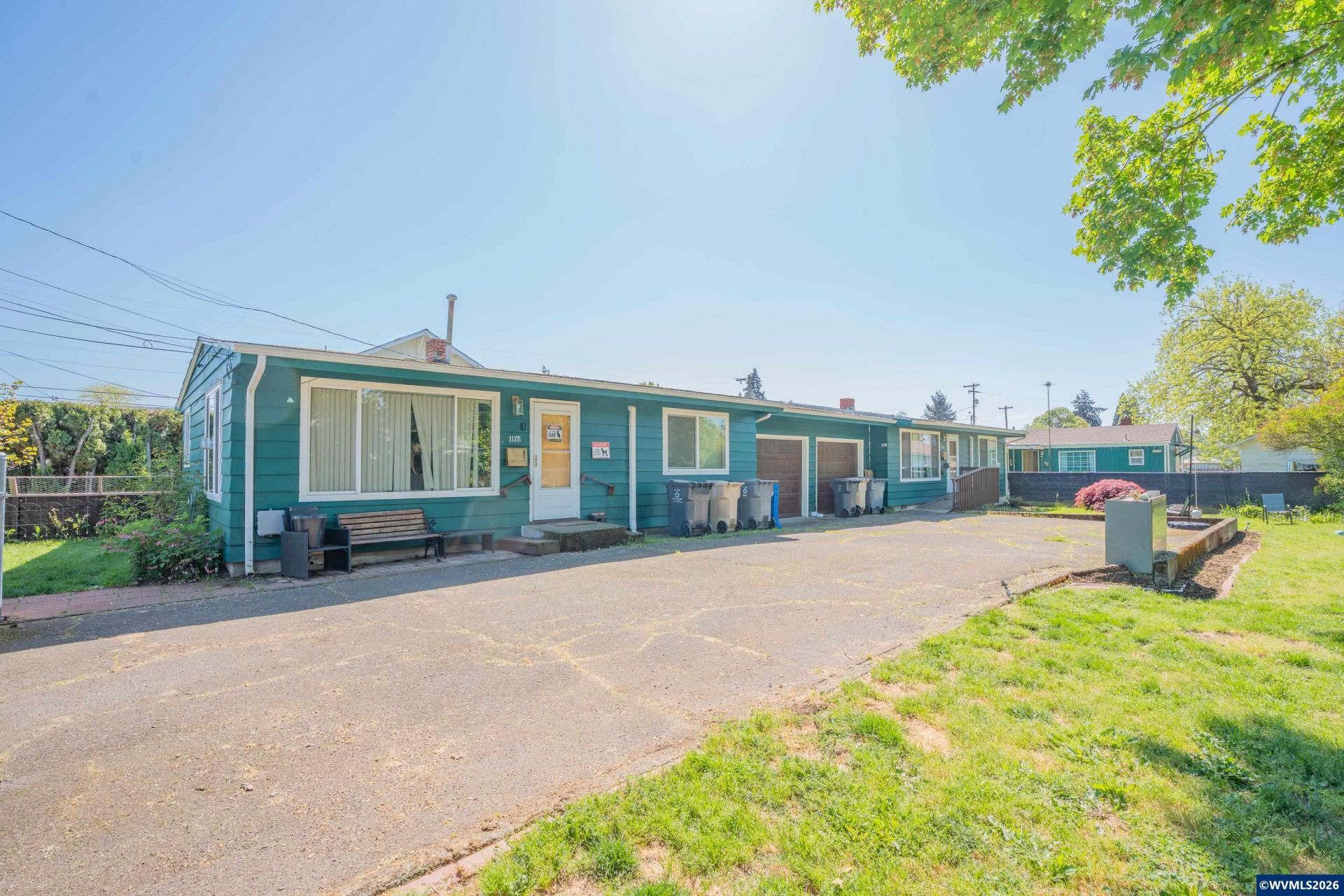 1178 Hiatt (1174, 1160) St, Lebanon, OR 97355 Main Photo