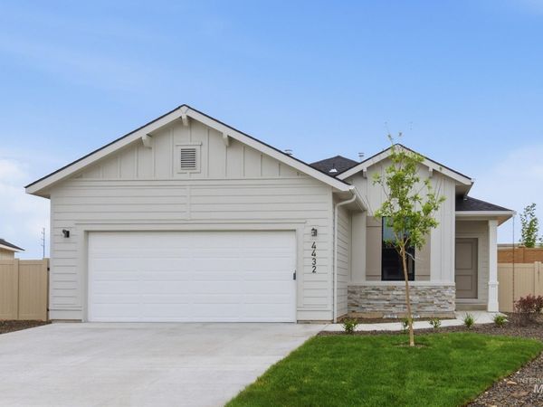 4432 N Alameda Creek Ave, Meridian, ID 83646