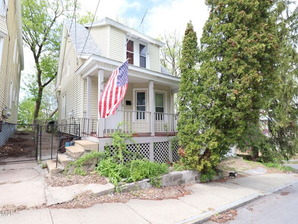10 Daggett Terrace, Schenectady, NY 12307