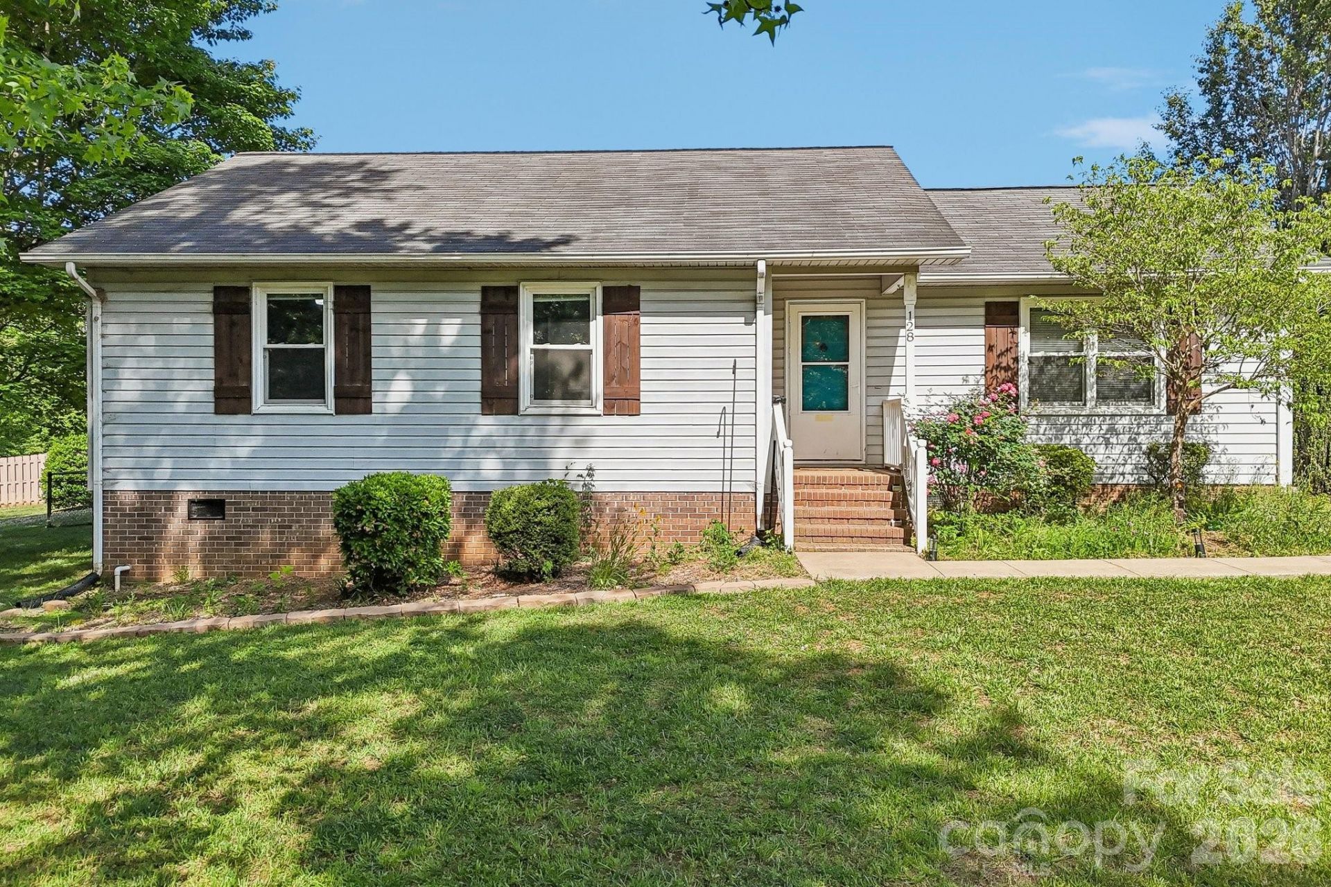 128 Levo Drive, Troutman, NC 28166 Main Photo