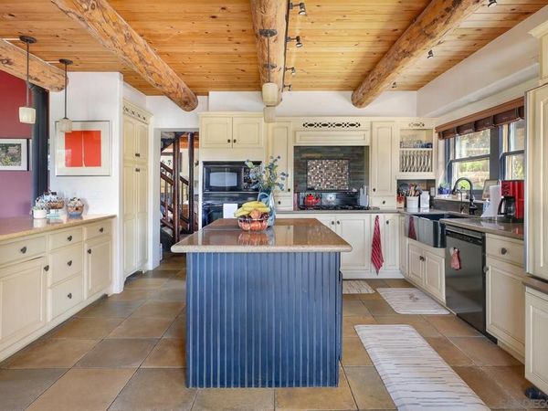 12052 Sky View Dr, Valley Center, CA 92082