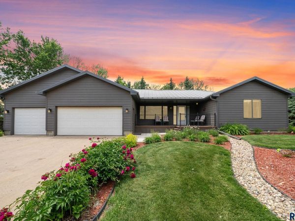 47027 272ND St, Tea, SD 57064