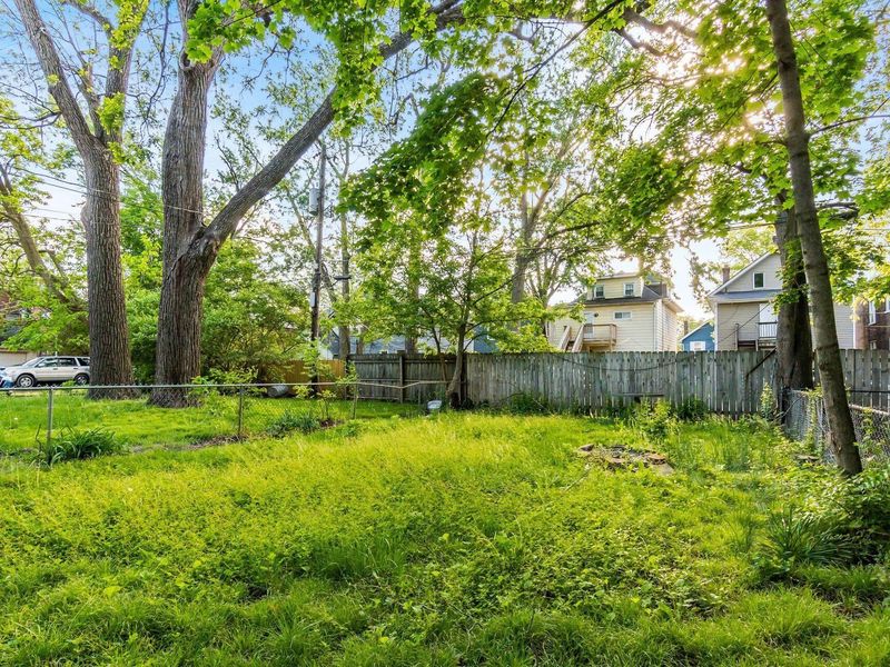 2465 Indiana Avenue, Columbus, OH 43202 Photo 32