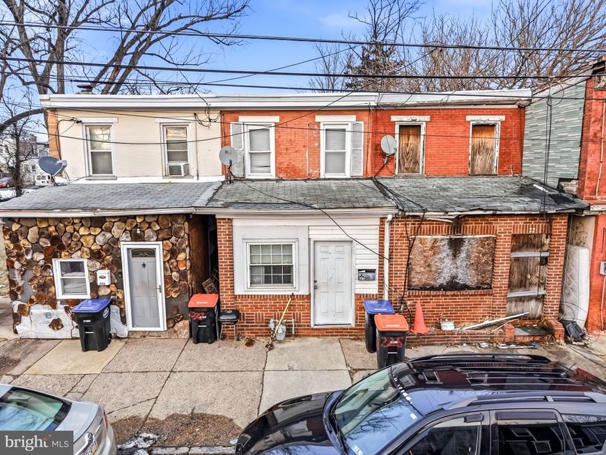 225 Hayes Street, Chester, PA 19013 Main Photo