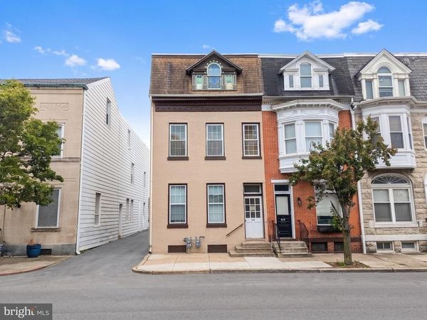 820 E MARKET STREET , YORK, PA 17403