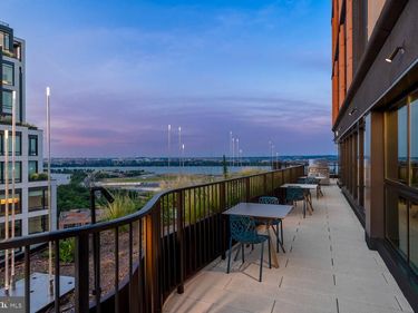 244 19TH COURT S, Unit 927, ARLINGTON, VA 22202