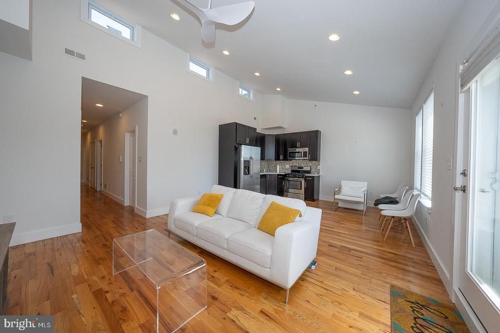 825 00 N 20th Street, Unit A, Philadelphia, PA 19130 Main Photo