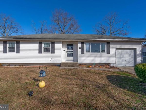 11 JEFFERSON STREET , BROWNS MILLS, NJ 08015